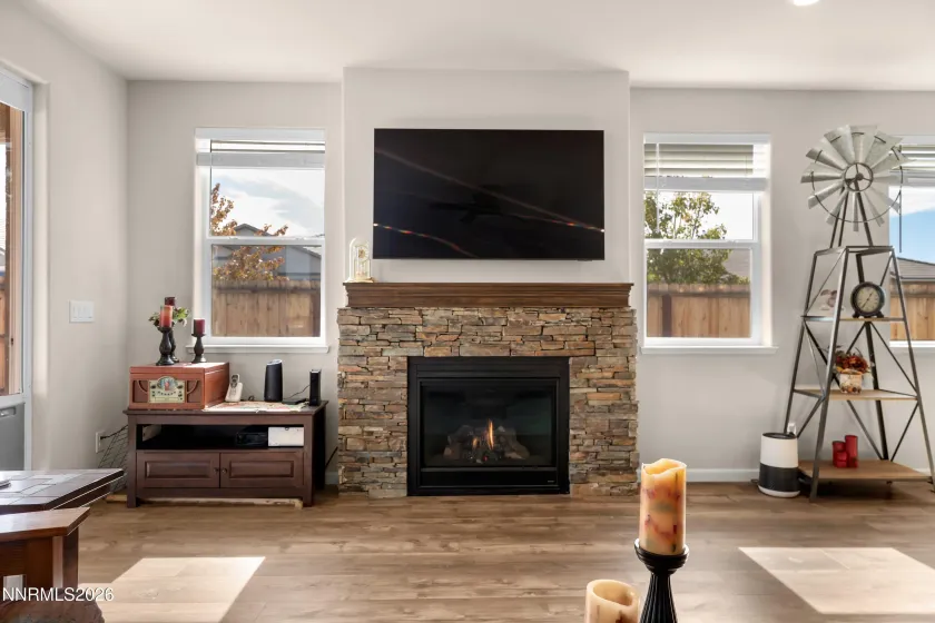 2300 Hickory, Sparks, Nevada 89441, 4 Bedrooms Bedrooms, ,2 BathroomsBathrooms,Residential,Residential,Hickory,0,260013398