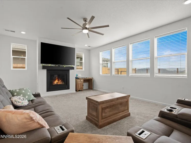1435 Jett, Carson City, Nevada 89705, ,3 BathroomsBathrooms,Residential,Residential,Jett,0,260013402