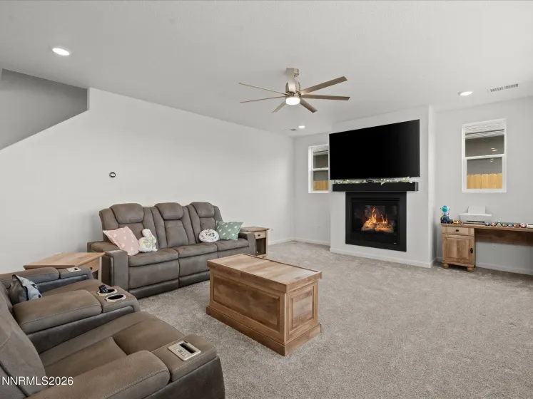 1435 Jett, Carson City, Nevada 89705, ,3 BathroomsBathrooms,Residential,Residential,Jett,0,260013402