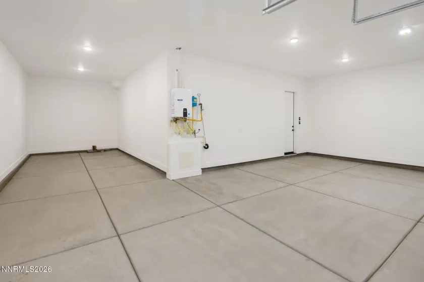 4-Car Garage