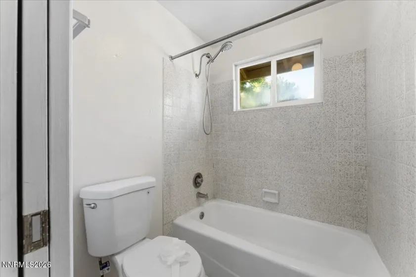 305 Steamboat, Reno, Nevada 89521, 3 Bedrooms Bedrooms, ,2 BathroomsBathrooms,Residential,Residential,Steamboat,0,260013414