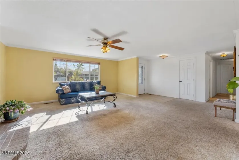 320 Gault, Sparks, Nevada 89431, 3 Bedrooms Bedrooms, ,2 BathroomsBathrooms,Residential,Residential,Gault,0,260013415