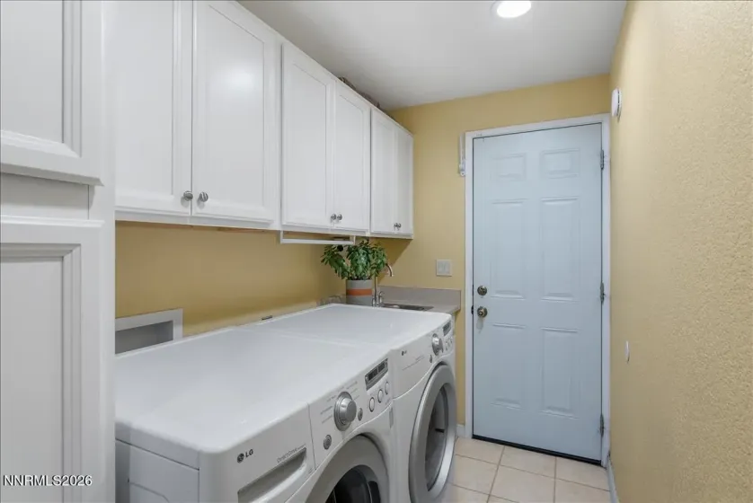 320 Gault, Sparks, Nevada 89431, 3 Bedrooms Bedrooms, ,2 BathroomsBathrooms,Residential,Residential,Gault,0,260013415