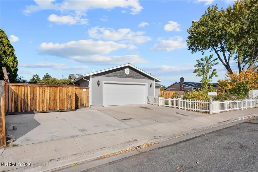 320 Gault, Sparks, Nevada 89431, 3 Bedrooms Bedrooms, ,2 BathroomsBathrooms,Residential,Residential,Gault,0,260013415