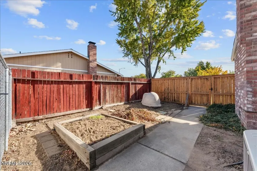 320 Gault, Sparks, Nevada 89431, 3 Bedrooms Bedrooms, ,2 BathroomsBathrooms,Residential,Residential,Gault,0,260013415