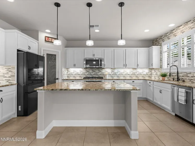 5986 Saddle Shop, Sparks, Nevada 89436, 3 Bedrooms Bedrooms, ,3 BathroomsBathrooms,Residential,Residential,Saddle Shop,0,260013429
