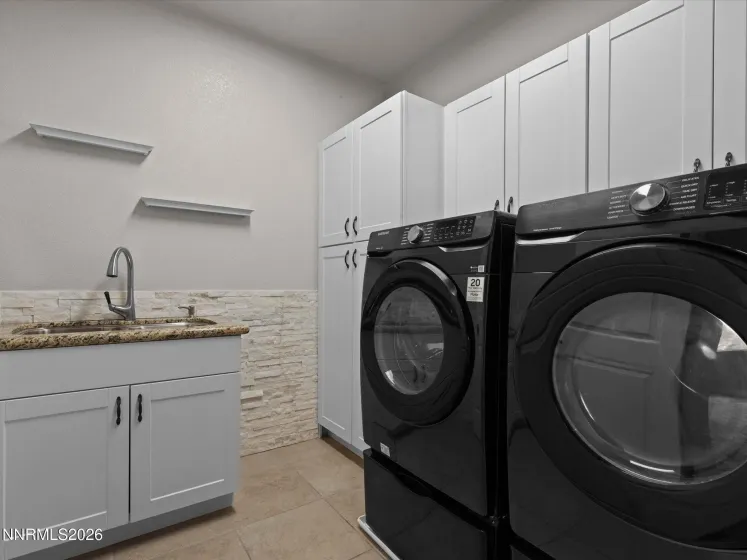 5986 Saddle Shop, Sparks, Nevada 89436, 3 Bedrooms Bedrooms, ,3 BathroomsBathrooms,Residential,Residential,Saddle Shop,0,260013429