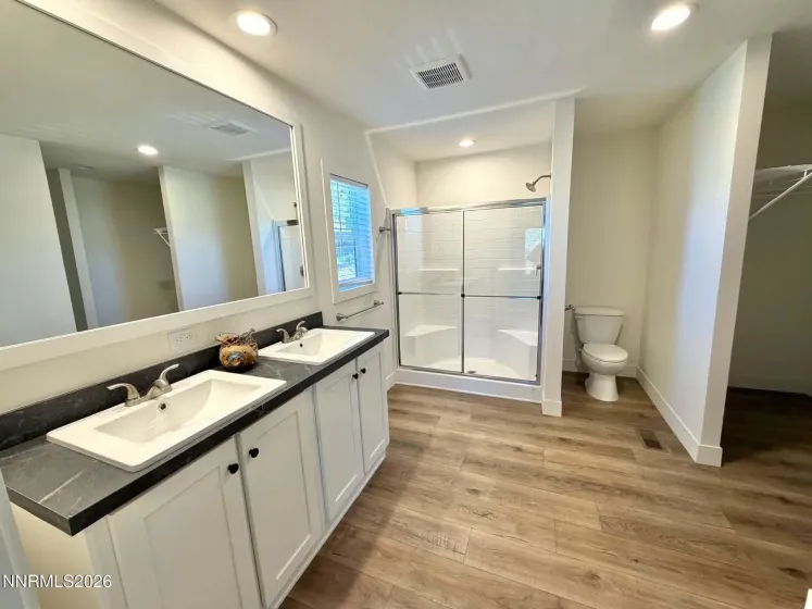 Primary bedroom bath