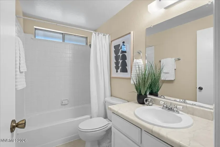 2451 Wabash, Sparks, Nevada 89434, 4 Bedrooms Bedrooms, ,3 BathroomsBathrooms,Residential,Residential,Wabash,0,260013431