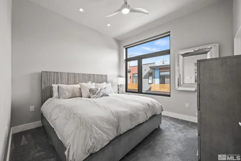 104 High, Reno, Nevada 89502, 1 Bedroom Bedrooms, ,2 BathroomsBathrooms,Residential Lease,Manufactured,High,0,260008651