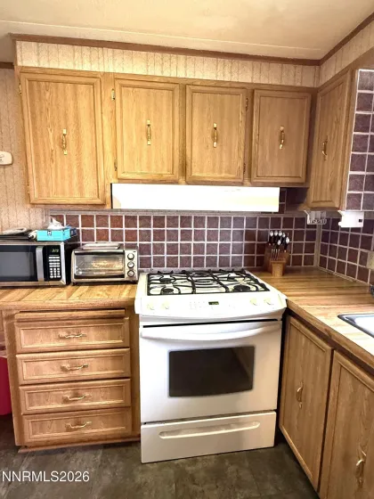 300 Bastian, Battle Mountain, Nevada 89820, 3 Bedrooms Bedrooms, ,2 BathroomsBathrooms,Residential,Residential,Bastian,0,260013449
