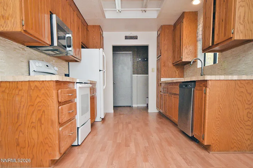 8700 Aquifer, Reno, Nevada 89506, 3 Bedrooms Bedrooms, ,2 BathroomsBathrooms,Residential,Residential,Aquifer,0,260013452