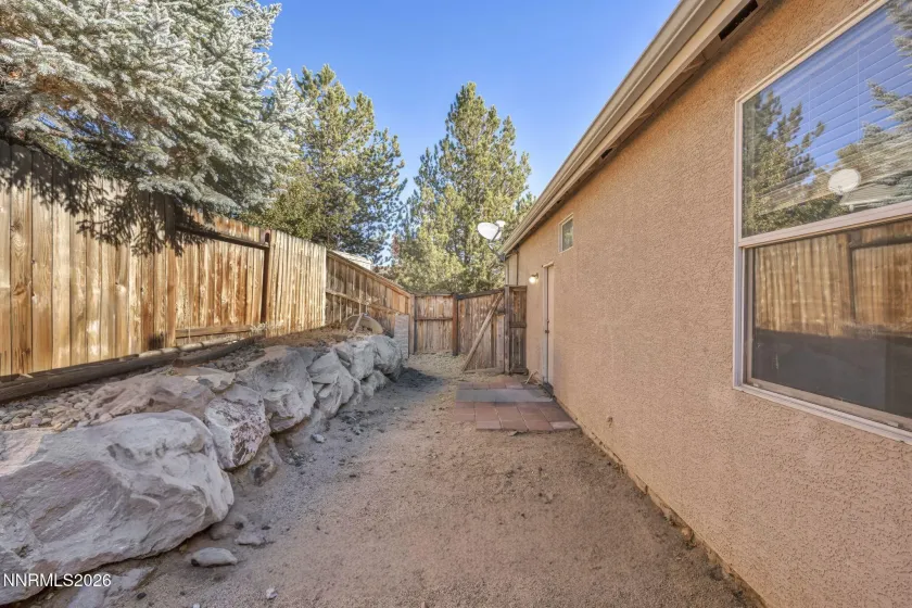 1270 Vista Alta, Reno, Nevada 89521, 3 Bedrooms Bedrooms, ,2 BathroomsBathrooms,Residential,Residential,Vista Alta,0,260013435