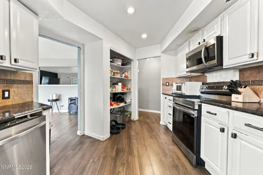 3835 Moorpark, Sun Valley, Nevada 89433, 3 Bedrooms Bedrooms, ,2 BathroomsBathrooms,Residential,Residential,Moorpark,0,260013438