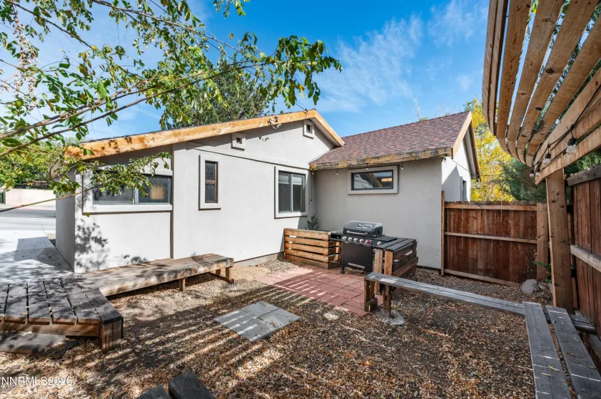 805 Forest, Reno, Nevada 89509, 3 Bedrooms Bedrooms, ,2 BathroomsBathrooms,Residential,Residential,Forest,0,260013439