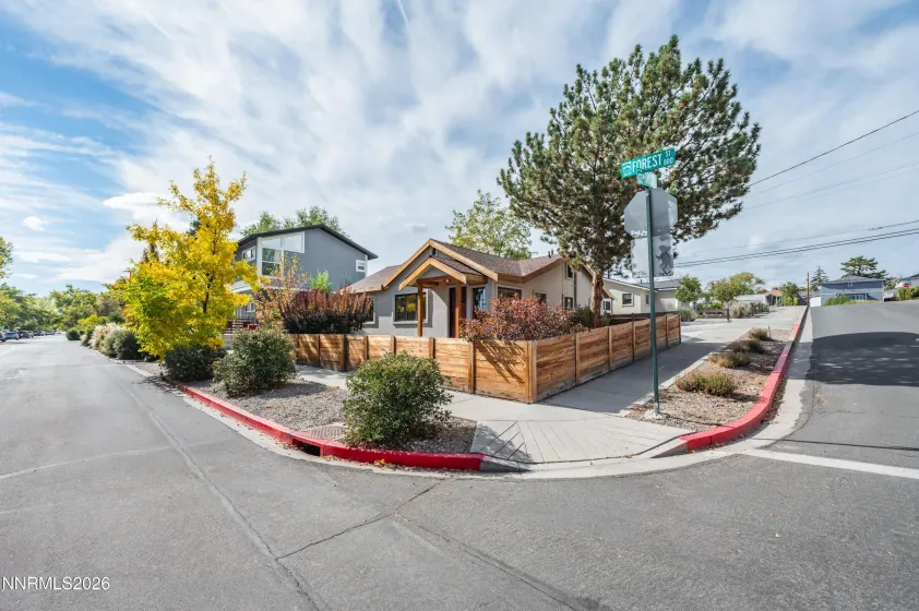 805 Forest, Reno, Nevada 89509, 3 Bedrooms Bedrooms, ,2 BathroomsBathrooms,Residential,Residential,Forest,0,260013439