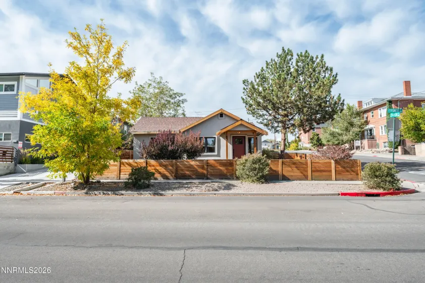 805 Forest, Reno, Nevada 89509, 3 Bedrooms Bedrooms, ,2 BathroomsBathrooms,Residential,Residential,Forest,0,260013439