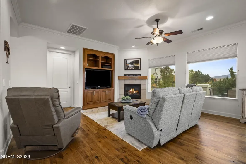 6175 Axis, Sparks, Nevada 89436, 4 Bedrooms Bedrooms, ,3 BathroomsBathrooms,Residential,Residential,Axis,0,260013440
