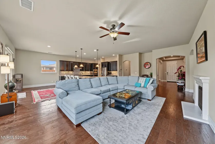 7509 Orange Plains, Sparks, Nevada 89436, 4 Bedrooms Bedrooms, ,3 BathroomsBathrooms,Residential,Residential,Orange Plains,0,260013455