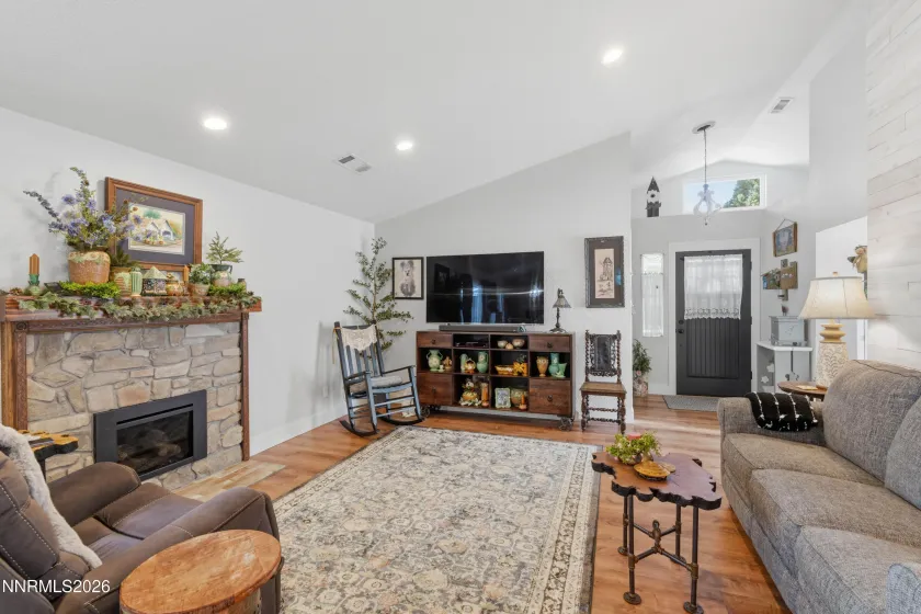 1752 Tulip, Minden, Nevada 89423, 2 Bedrooms Bedrooms, ,2 BathroomsBathrooms,Residential,Residential,Tulip,0,260013433