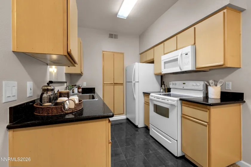 6850 Sharlands, Reno, Nevada 89523, 2 Bedrooms Bedrooms, ,2 BathroomsBathrooms,Residential,Residential,Sharlands,0,260013458