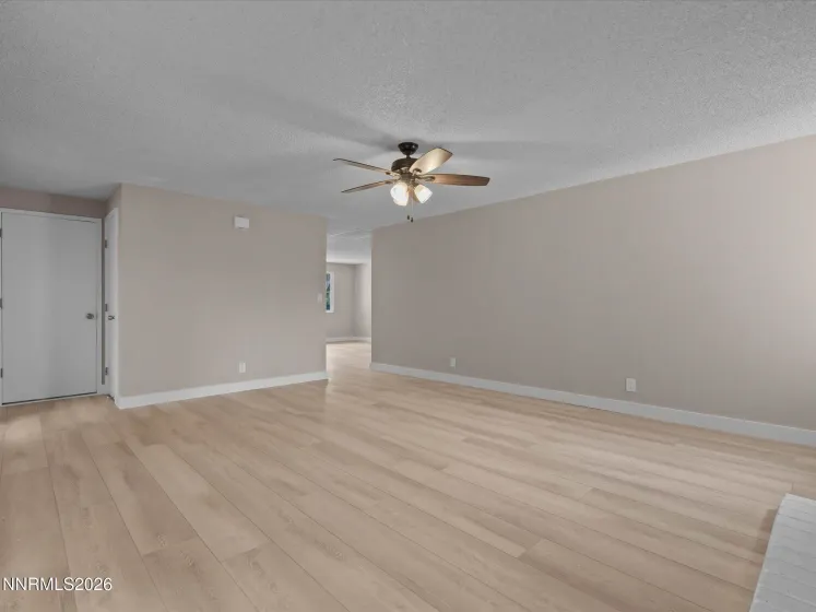 3075 Round Mountain, Sparks, Nevada 89434, 3 Bedrooms Bedrooms, ,2 BathroomsBathrooms,Residential,Residential,Round Mountain,0,260013463