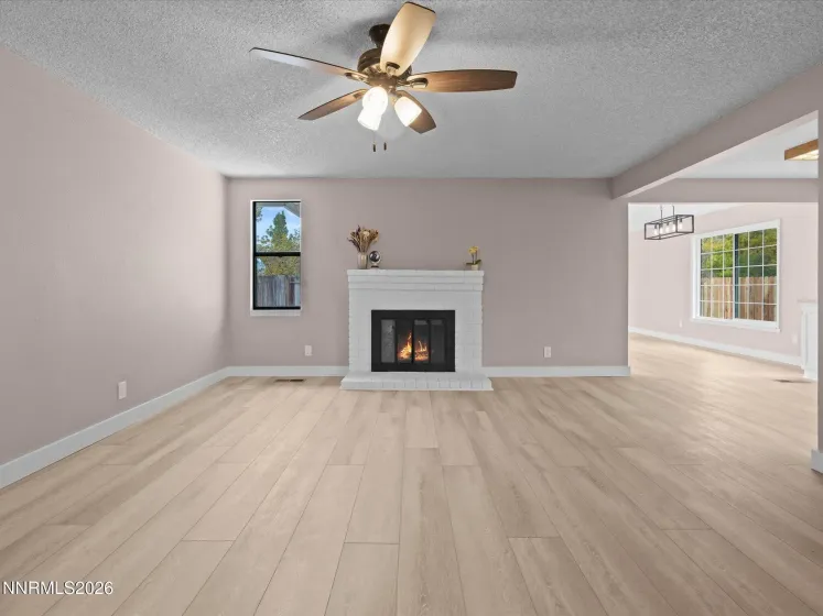 3075 Round Mountain, Sparks, Nevada 89434, 3 Bedrooms Bedrooms, ,2 BathroomsBathrooms,Residential,Residential,Round Mountain,0,260013463