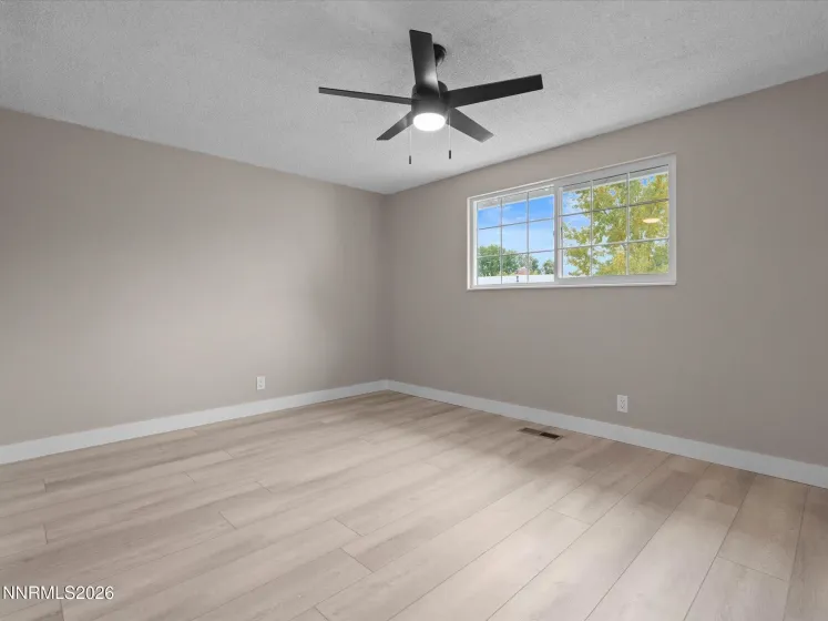 3075 Round Mountain, Sparks, Nevada 89434, 3 Bedrooms Bedrooms, ,2 BathroomsBathrooms,Residential,Residential,Round Mountain,0,260013463