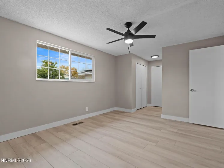 3075 Round Mountain, Sparks, Nevada 89434, 3 Bedrooms Bedrooms, ,2 BathroomsBathrooms,Residential,Residential,Round Mountain,0,260013463