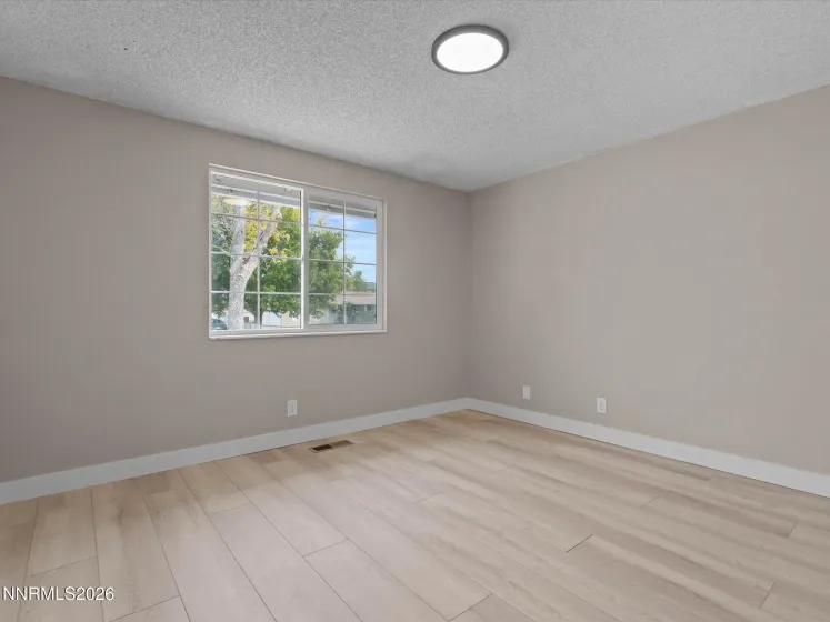 3075 Round Mountain, Sparks, Nevada 89434, 3 Bedrooms Bedrooms, ,2 BathroomsBathrooms,Residential,Residential,Round Mountain,0,260013463