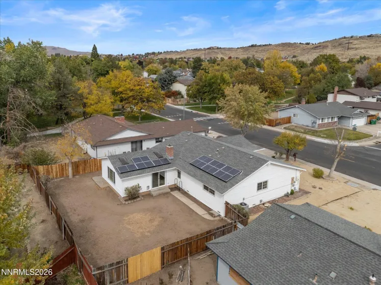 3075 Round Mountain, Sparks, Nevada 89434, 3 Bedrooms Bedrooms, ,2 BathroomsBathrooms,Residential,Residential,Round Mountain,0,260013463