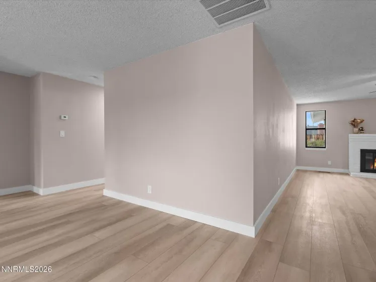 3075 Round Mountain, Sparks, Nevada 89434, 3 Bedrooms Bedrooms, ,2 BathroomsBathrooms,Residential,Residential,Round Mountain,0,260013463