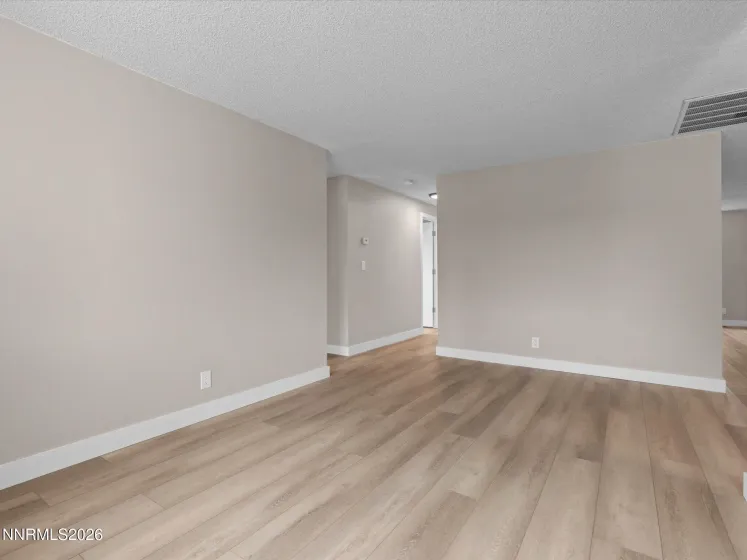 3075 Round Mountain, Sparks, Nevada 89434, 3 Bedrooms Bedrooms, ,2 BathroomsBathrooms,Residential,Residential,Round Mountain,0,260013463