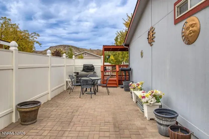 201 Ave De La Demerald, Sparks, Nevada 89434, 3 Bedrooms Bedrooms, ,2 BathroomsBathrooms,Residential,Residential,Ave De La Demerald,0,260013464