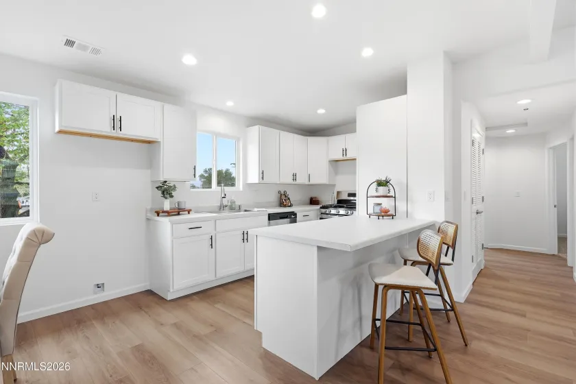 8625 Aquifer, Reno, Nevada 89506, 3 Bedrooms Bedrooms, ,2 BathroomsBathrooms,Residential,Residential,Aquifer,0,260013470