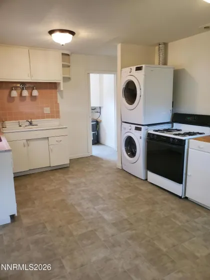 1846 I, Sparks, Nevada 89431, 1 Bedroom Bedrooms, ,1 BathroomBathrooms,Residential,Residential,I,0,260013484