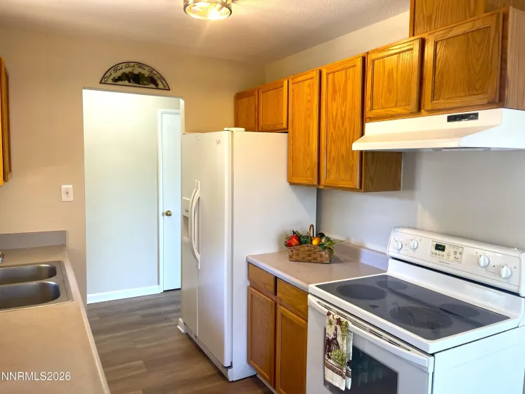 7690 Carlyle, Reno, Nevada 89506, 3 Bedrooms Bedrooms, ,2 BathroomsBathrooms,Residential,Residential,Carlyle,0,260013486