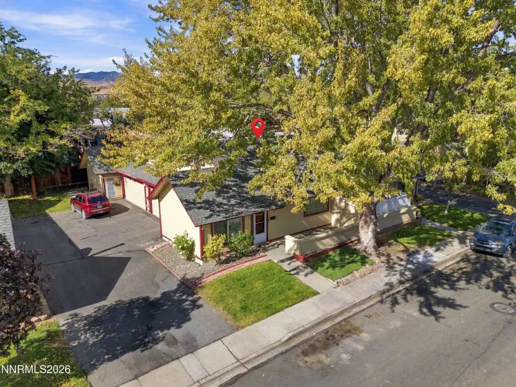 1751 London, Sparks, Nevada 89431, 2 Bedrooms Bedrooms, ,2 BathroomsBathrooms,Residential,Residential,London,0,260013489