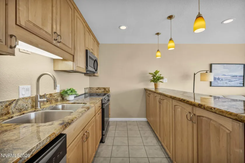 100 Arlington, Reno, Nevada 89501, 2 Bedrooms Bedrooms, ,2 BathroomsBathrooms,Residential,Residential,Arlington,0,260013503