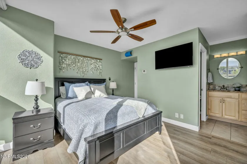 100 Arlington, Reno, Nevada 89501, 2 Bedrooms Bedrooms, ,2 BathroomsBathrooms,Residential,Residential,Arlington,0,260013503