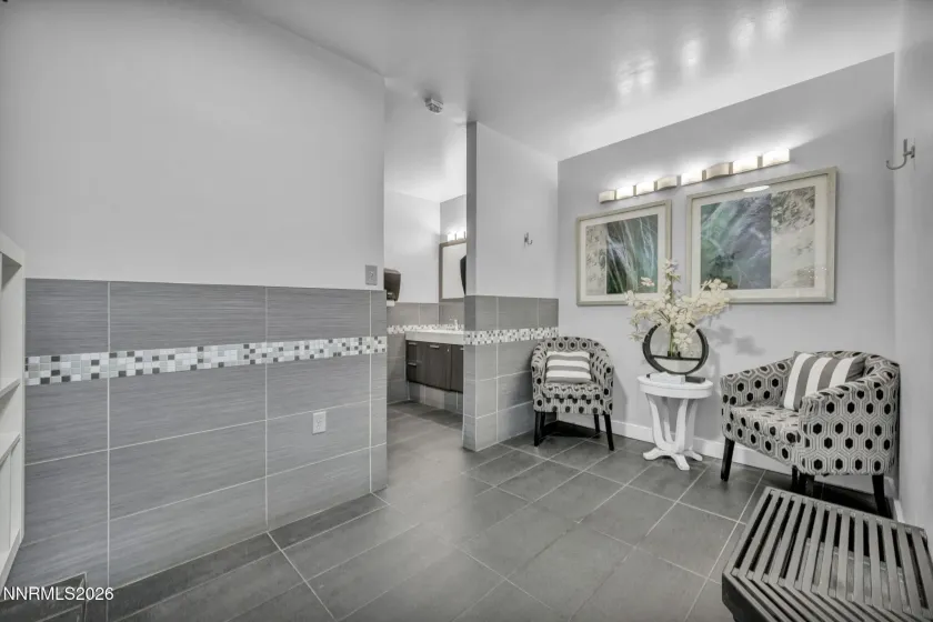 100 Arlington, Reno, Nevada 89501, 2 Bedrooms Bedrooms, ,2 BathroomsBathrooms,Residential,Residential,Arlington,0,260013503