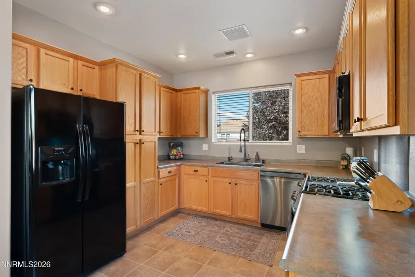 1475 Green River, Fernley, Nevada 89408, 3 Bedrooms Bedrooms, ,2 BathroomsBathrooms,Residential,Residential,Green River,0,260013517