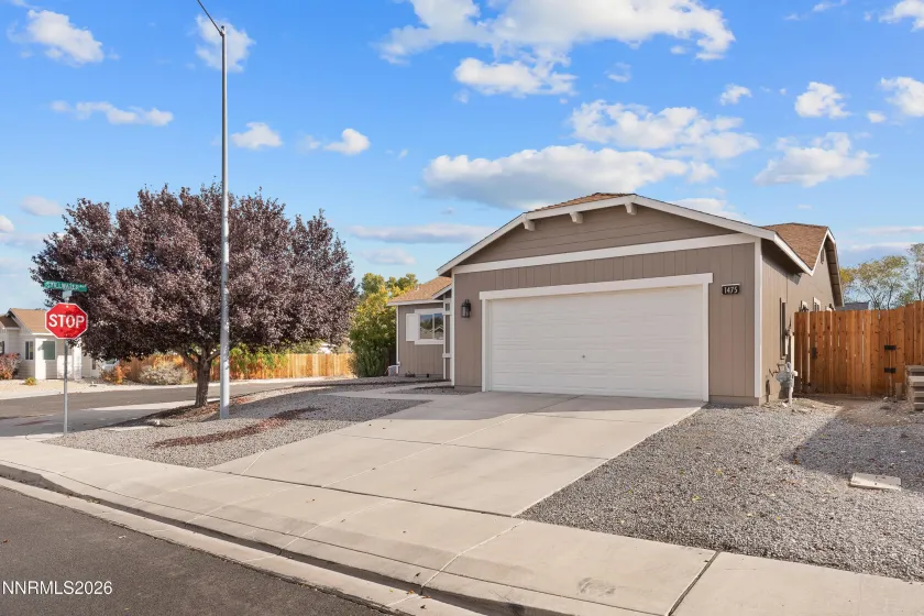 1475 Green River, Fernley, Nevada 89408, 3 Bedrooms Bedrooms, ,2 BathroomsBathrooms,Residential,Residential,Green River,0,260013517