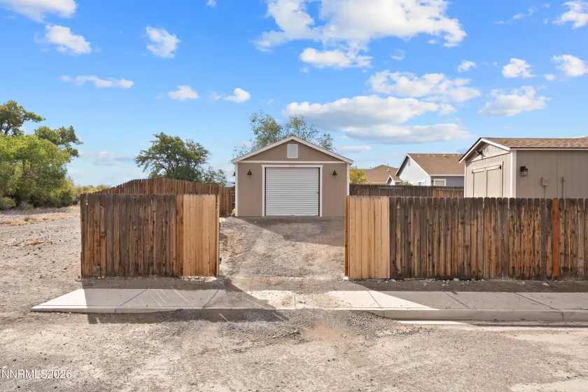 1475 Green River, Fernley, Nevada 89408, 3 Bedrooms Bedrooms, ,2 BathroomsBathrooms,Residential,Residential,Green River,0,260013517