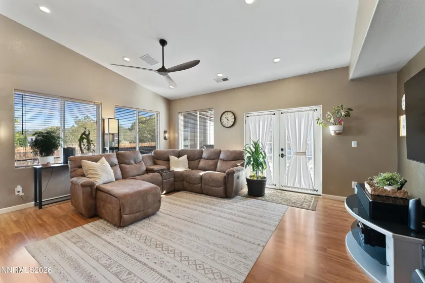 1475 Green River, Fernley, Nevada 89408, 3 Bedrooms Bedrooms, ,2 BathroomsBathrooms,Residential,Residential,Green River,0,260013517