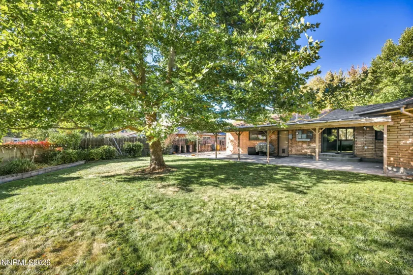 325 Tahoe, Carson City, Nevada 89703, 3 Bedrooms Bedrooms, ,2 BathroomsBathrooms,Residential,Residential,Tahoe,0,260013523
