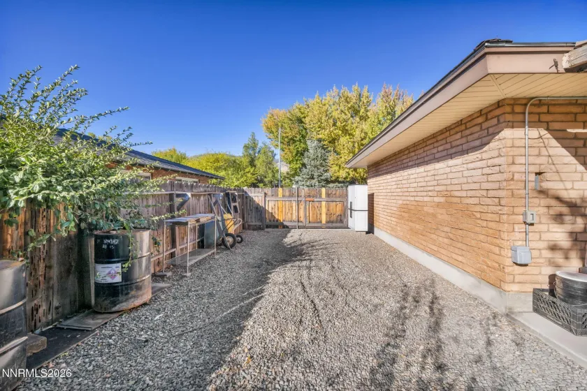 325 Tahoe, Carson City, Nevada 89703, 3 Bedrooms Bedrooms, ,2 BathroomsBathrooms,Residential,Residential,Tahoe,0,260013523