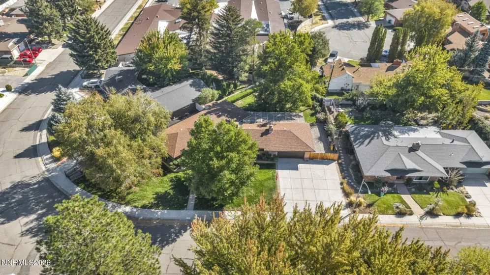 325 Tahoe, Carson City, Nevada 89703, 3 Bedrooms Bedrooms, ,2 BathroomsBathrooms,Residential,Residential,Tahoe,0,260013523