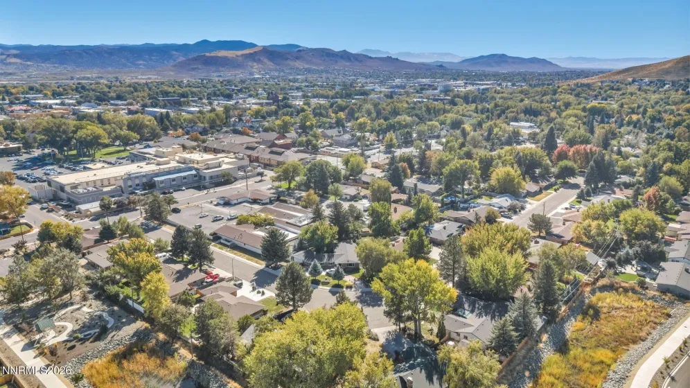 325 Tahoe, Carson City, Nevada 89703, 3 Bedrooms Bedrooms, ,2 BathroomsBathrooms,Residential,Residential,Tahoe,0,260013523