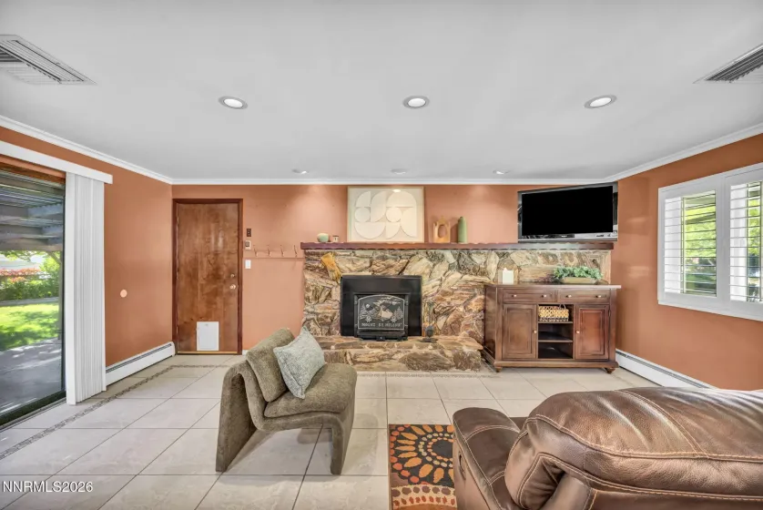 325 Tahoe, Carson City, Nevada 89703, 3 Bedrooms Bedrooms, ,2 BathroomsBathrooms,Residential,Residential,Tahoe,0,260013523